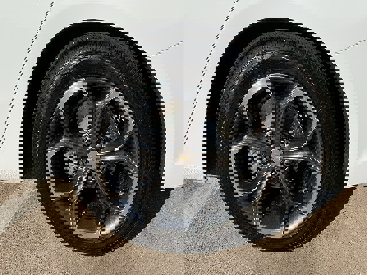 Used 2023 Chevrolet Malibu LT w/ Driver Confidence Package image 8