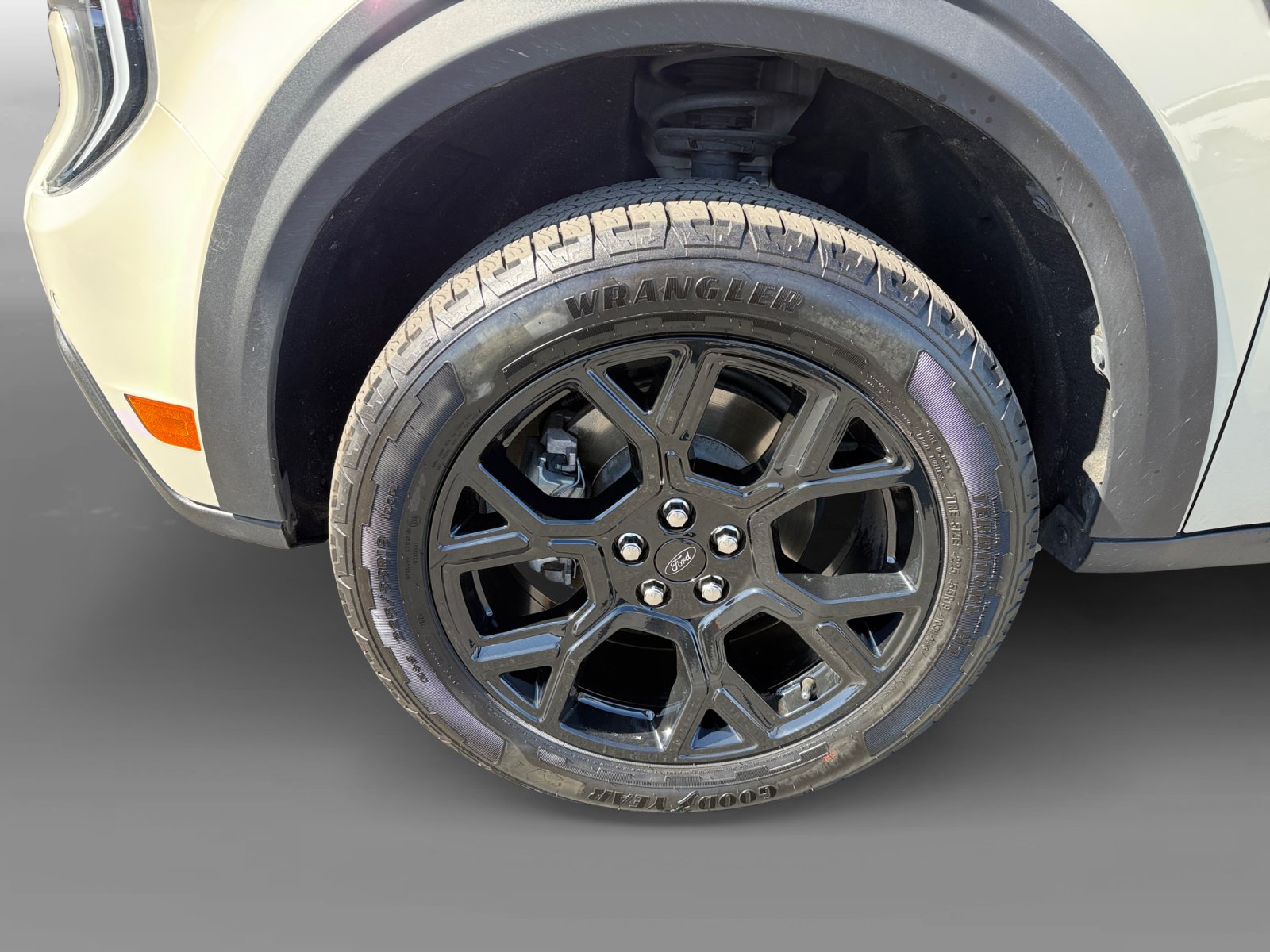 Used 2025 Ford Maverick Tremor AWD/4WD image 9