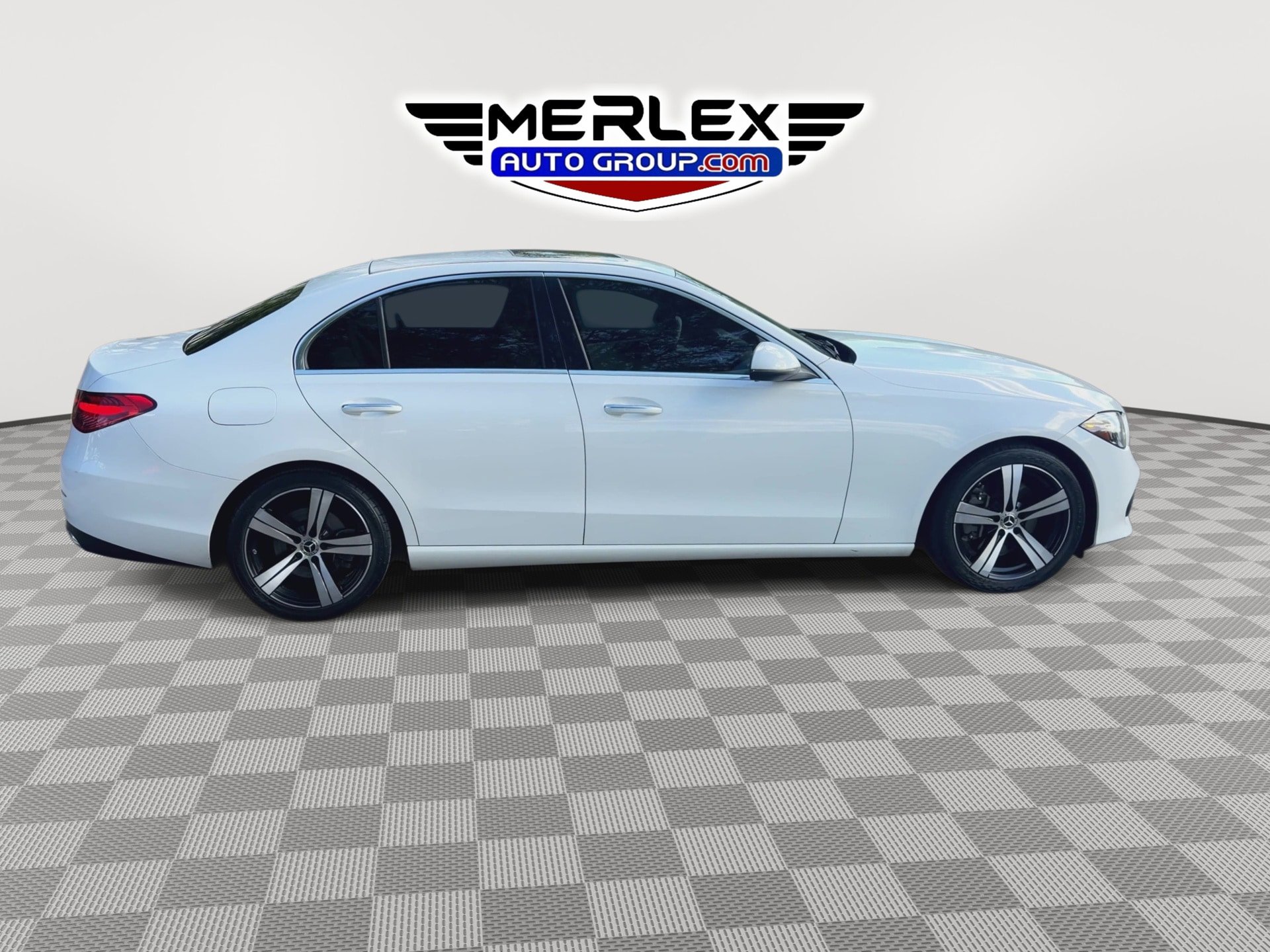 Used 2022 Mercedes-Benz C 300 Sedan image 9