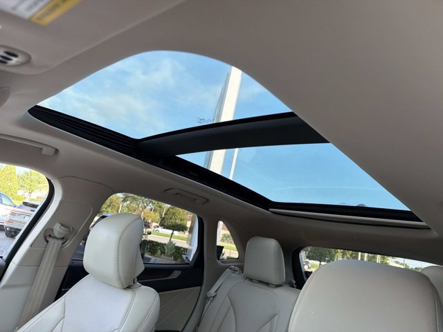 Certified 2019 Lincoln MKC Reserve w/ MKC Technology Package FWD image 32
