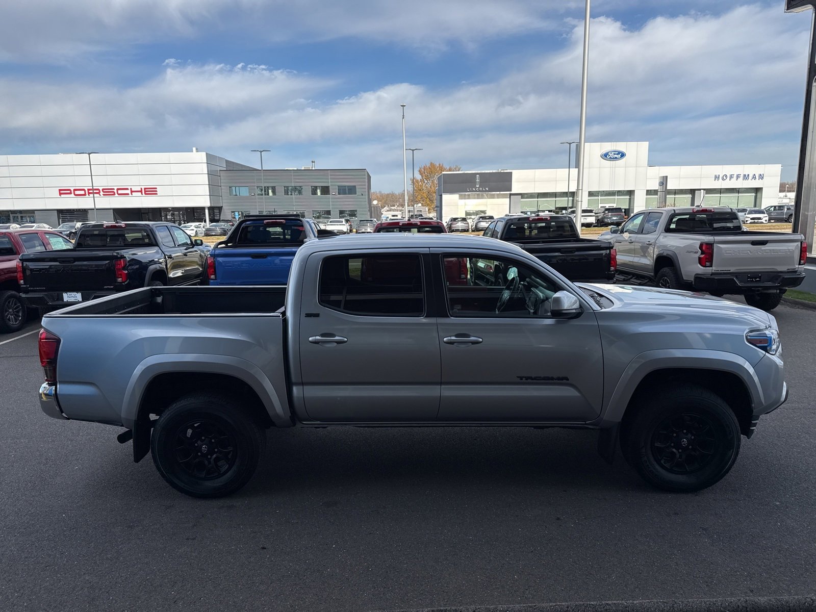 Used 2022 Toyota Tacoma 4x4 Double Cab image 5