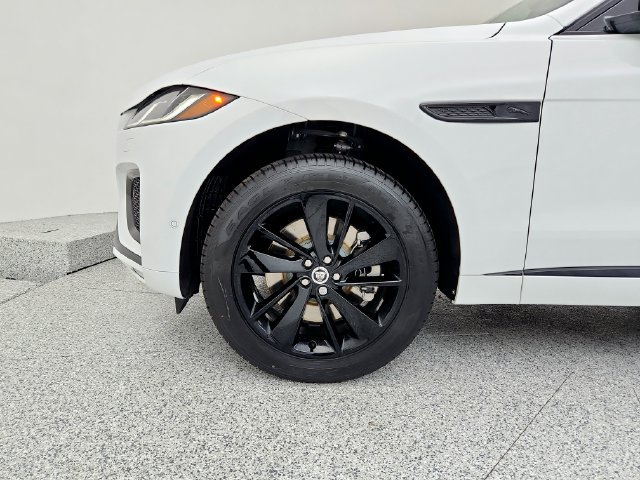 Certified 2026 Jaguar F-PACE R-Dynamic S AWD/4WD image 25
