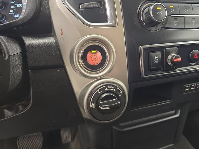 Used 2019 Nissan Titan SV AWD/4WD image 27