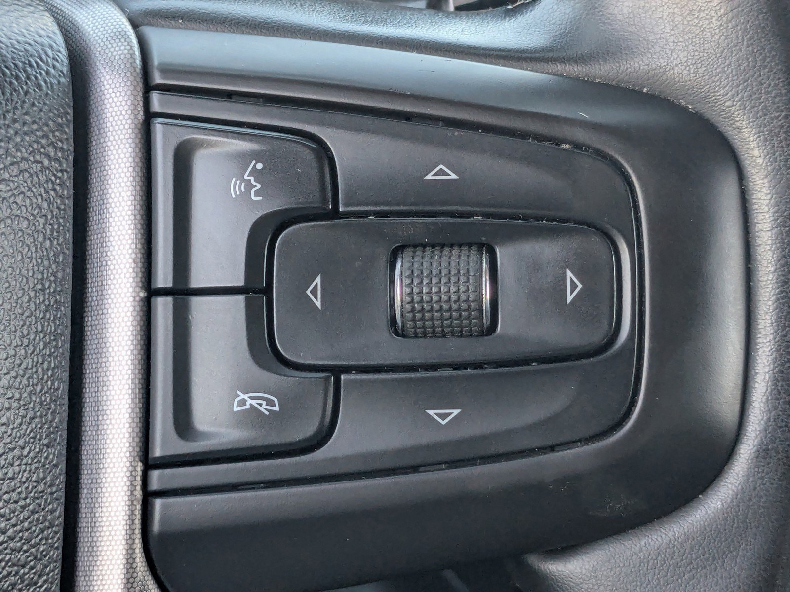 Used 2023 GMC Sierra 1500 SLT w/ SLT Premium Package image 28