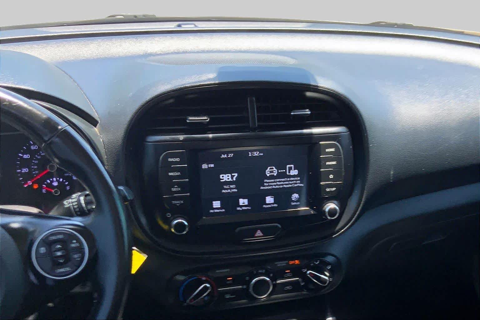 Used 2020 Kia Soul GT-Line FWD image 7