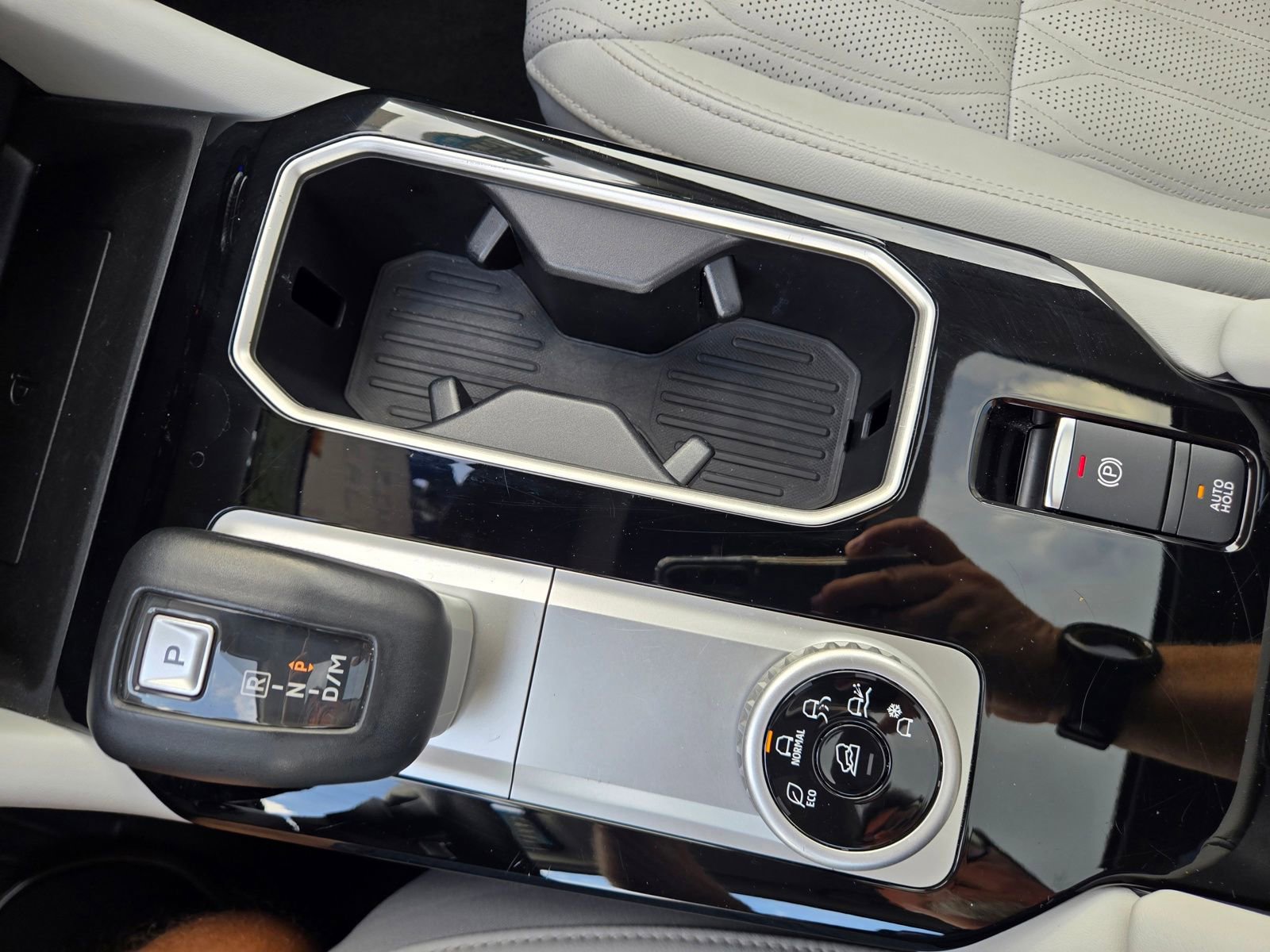 Used 2025 Mitsubishi Outlander SEL FWD image 37