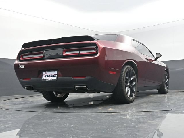 Used 2022 Dodge Challenger SXT RWD image 39