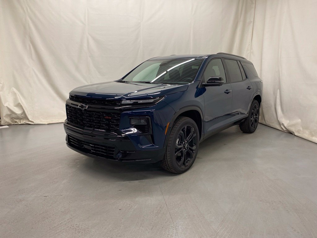 New 2027 Chevrolet Traverse RS w/ LPO, Floor Liner Package AWD/4WD image 2