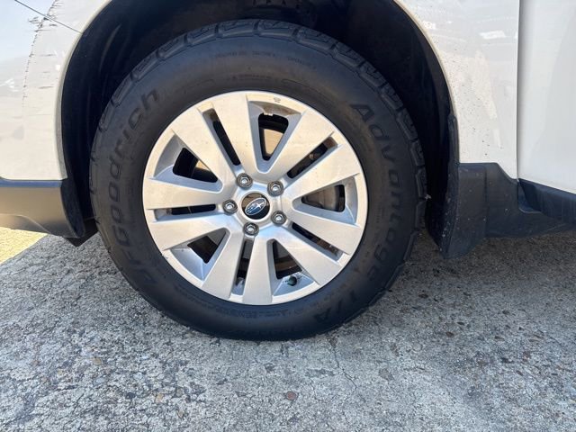 Used 2017 Subaru Outback 2.5i Premium w/ Popular Package #1 AWD/4WD image 28