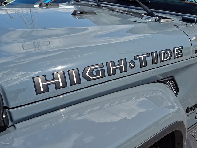 Used 2025 Jeep Gladiator Sport AWD/4WD image 4