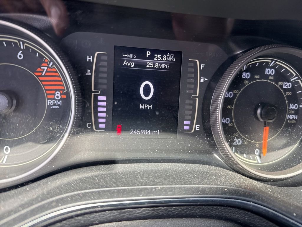 Used 2019 Jeep Cherokee Latitude w/ Popular Appearance Group image 17