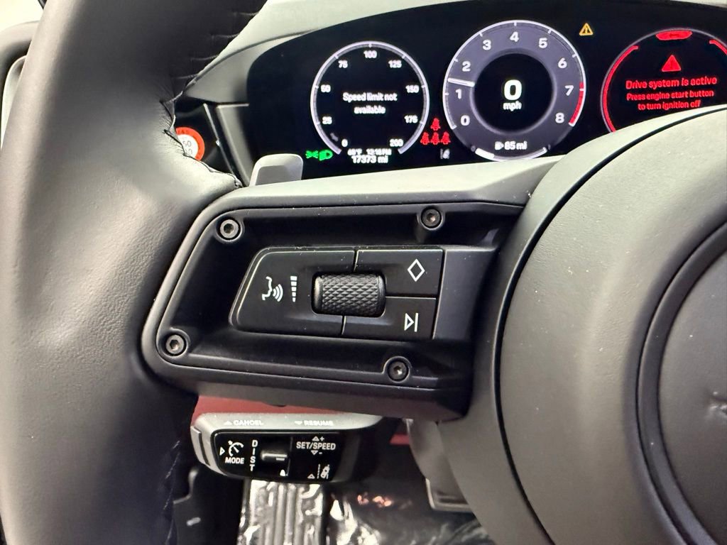 Used 2025 Porsche Cayenne S image 13