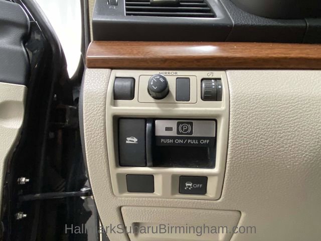 Used 2014 Subaru Outback 3.6R Limited w/ Moonroof Package image 17