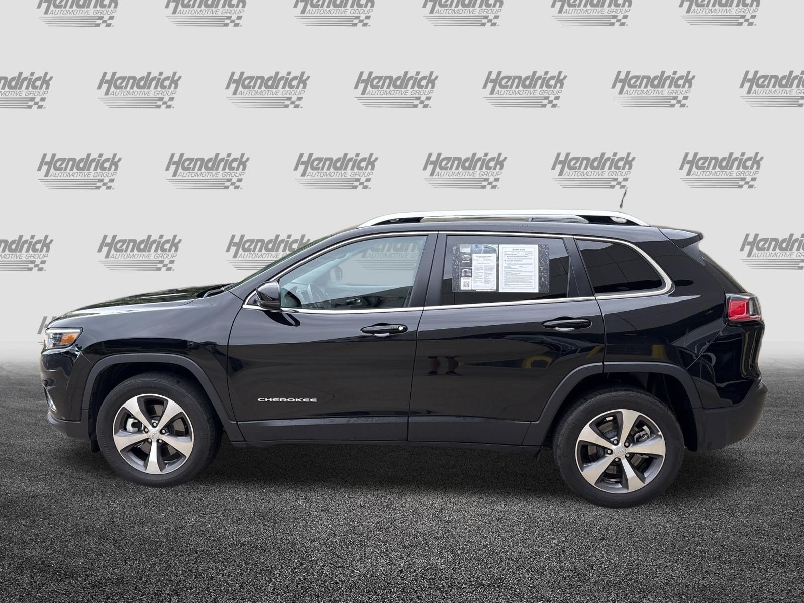 Used 2021 Jeep Cherokee Limited w/ Trailer Tow Group AWD/4WD image 7