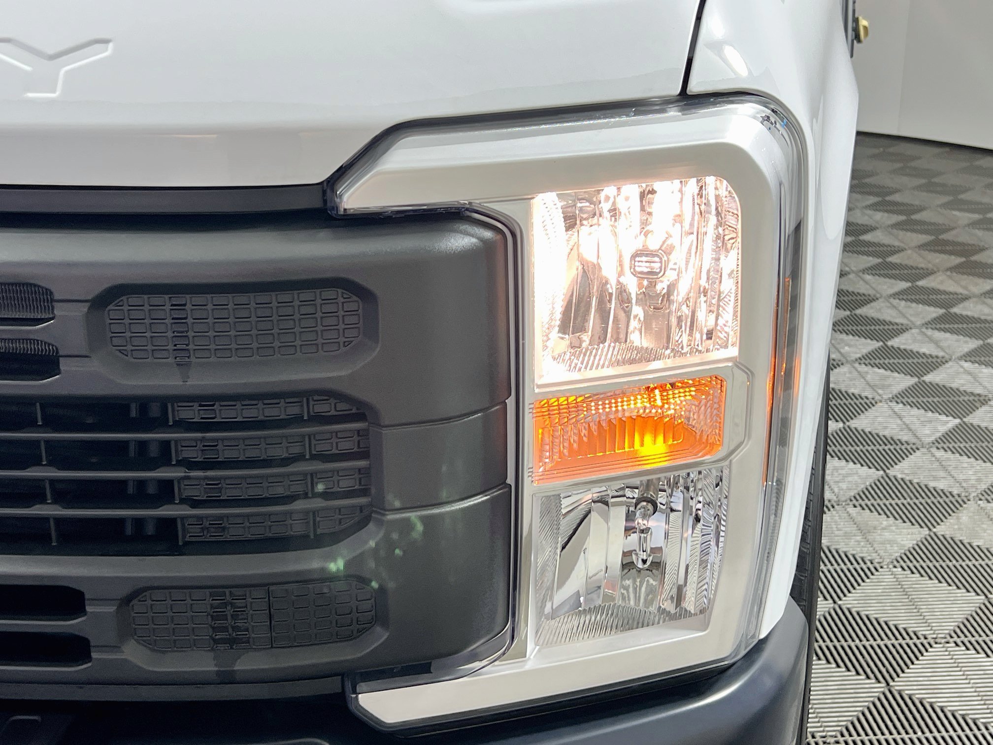 Used 2024 Ford F350 XL w/ XL Driver Assist Package RWD image 11