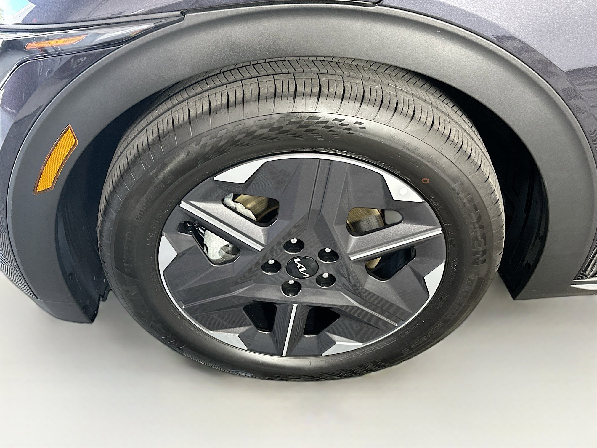 Used 2025 Kia EV6 Light image 11