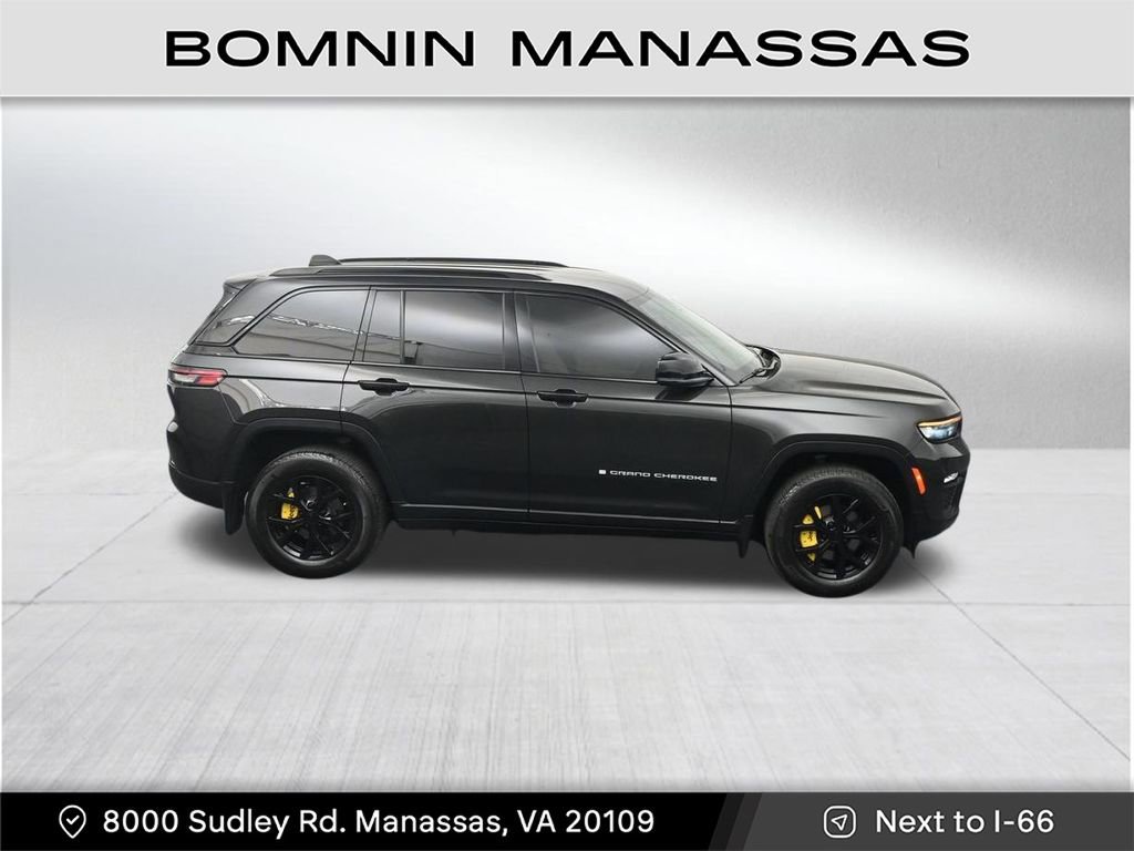 Used 2024 Jeep Grand Cherokee Limited w/ Trailer Tow Package AWD/4WD image 26