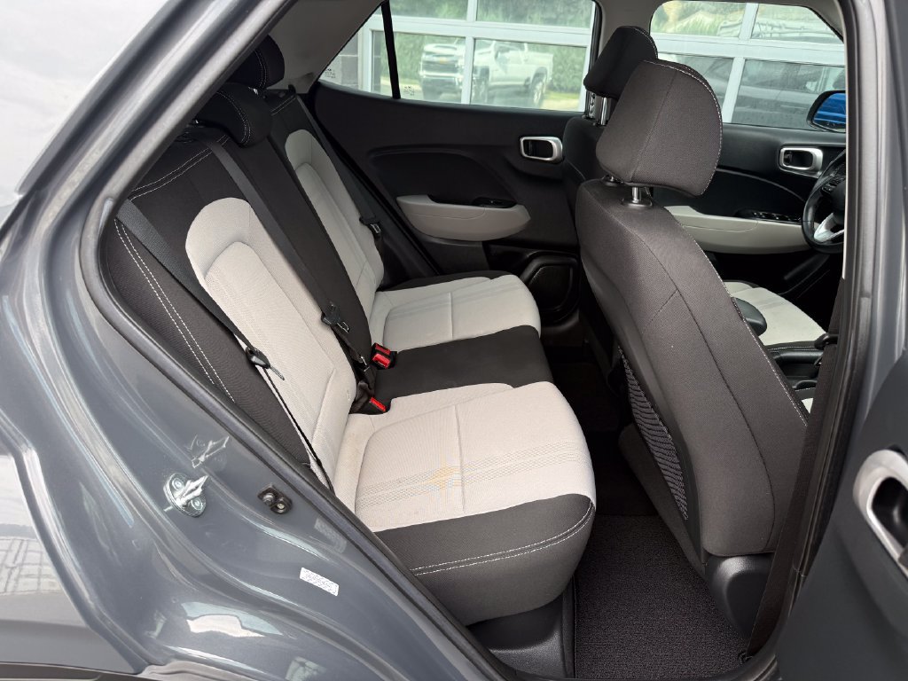Used 2023 Hyundai Venue SEL w/ Cargo Package FWD image 36