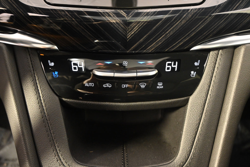 Used 2025 Cadillac XT6 Premium Luxury w/ LPO, Floor Liner Package AWD/4WD image 31