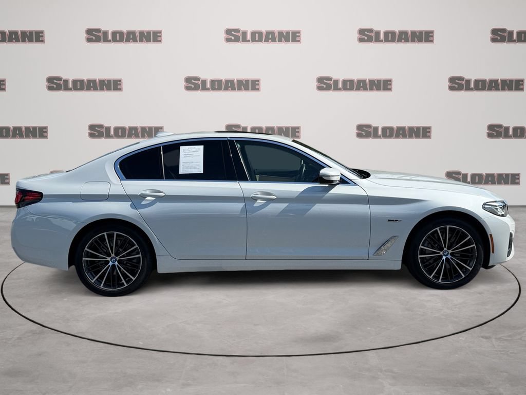 Used 2023 BMW 530e xDrive w/ Premium Package AWD/4WD image 6