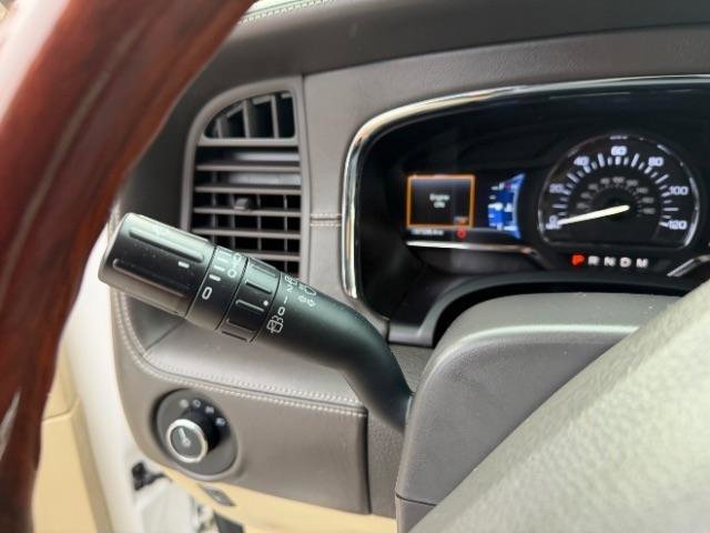Used 2017 Lincoln Navigator L Reserve AWD/4WD image 24