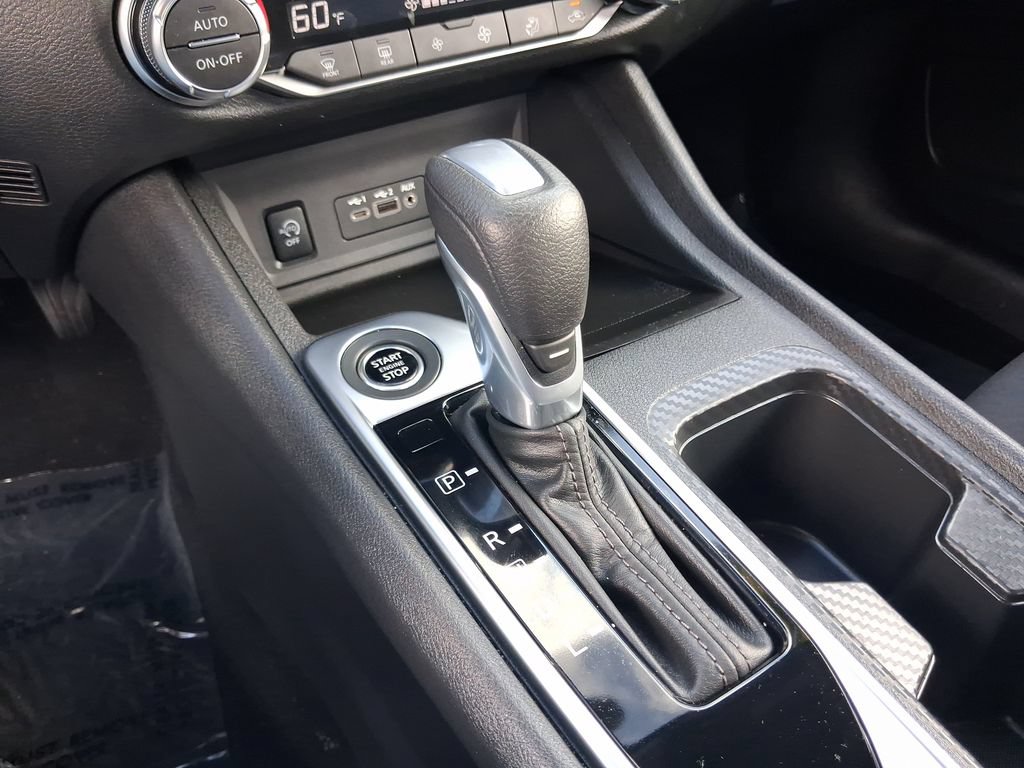 Used 2025 Nissan Sentra SV w/ All-Weather Package FWD image 28