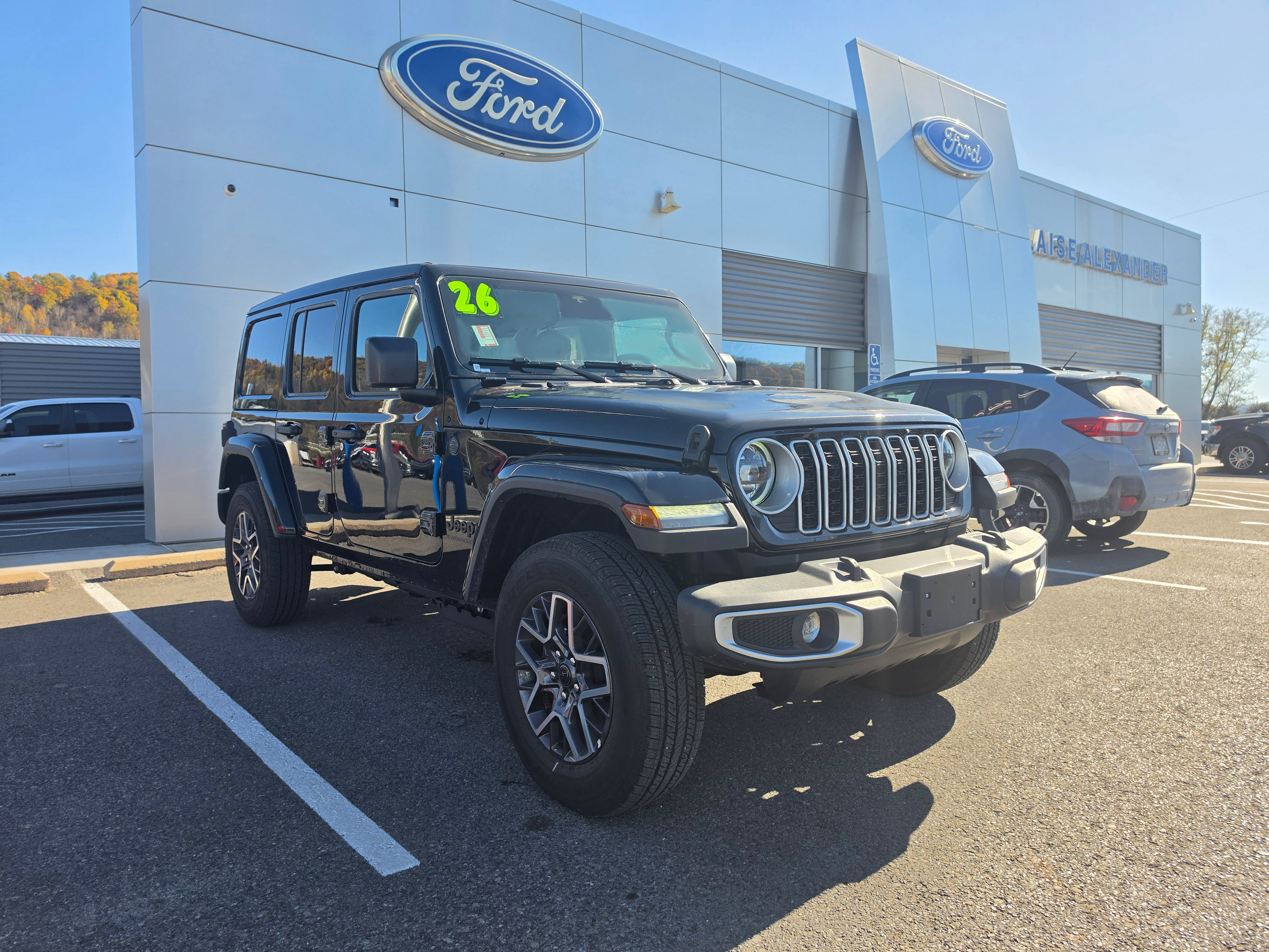 Used 2026 Jeep Wrangler Unlimited Sahara AWD/4WD image 1