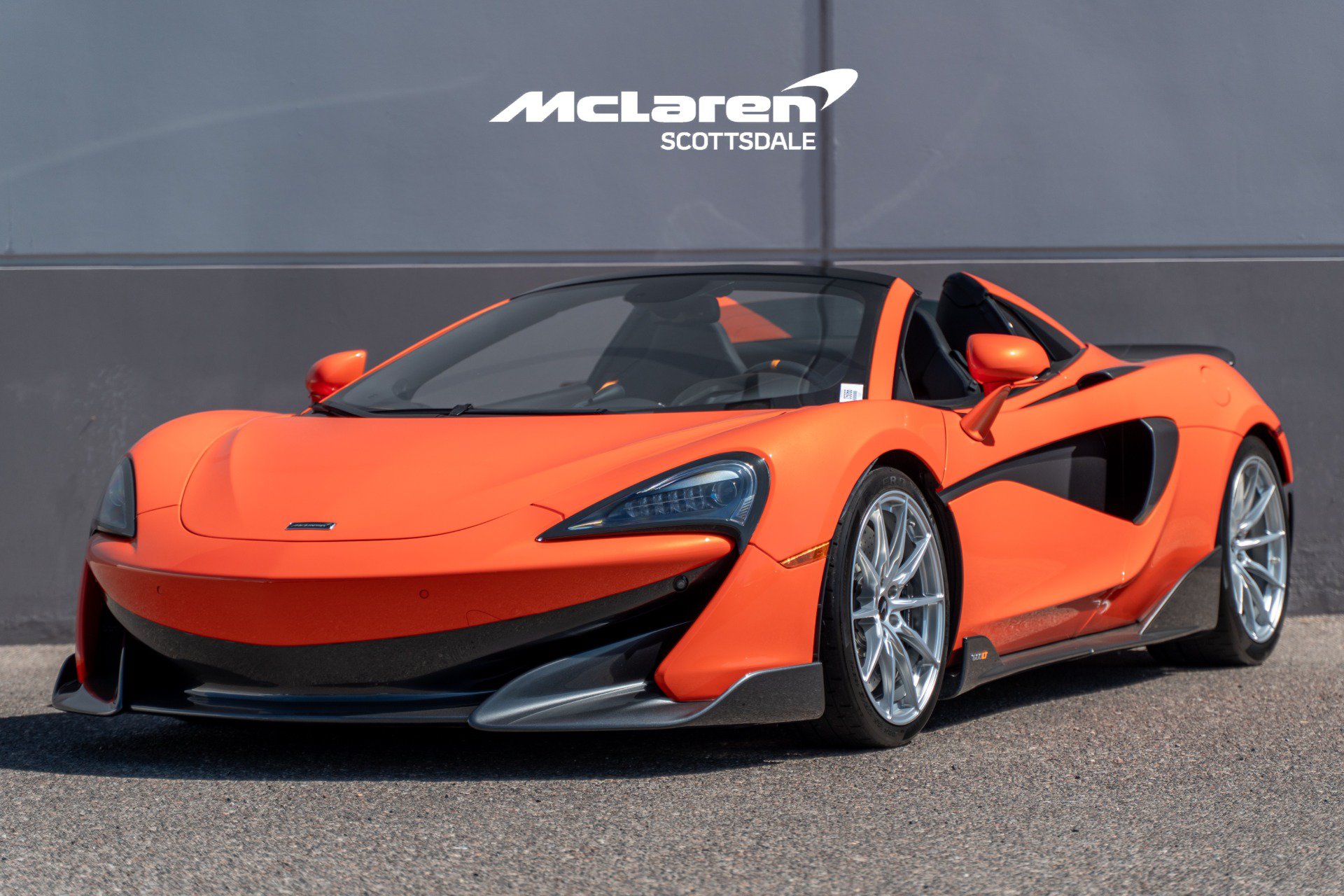 Used 2020 McLaren 600LT Spider RWD image 3