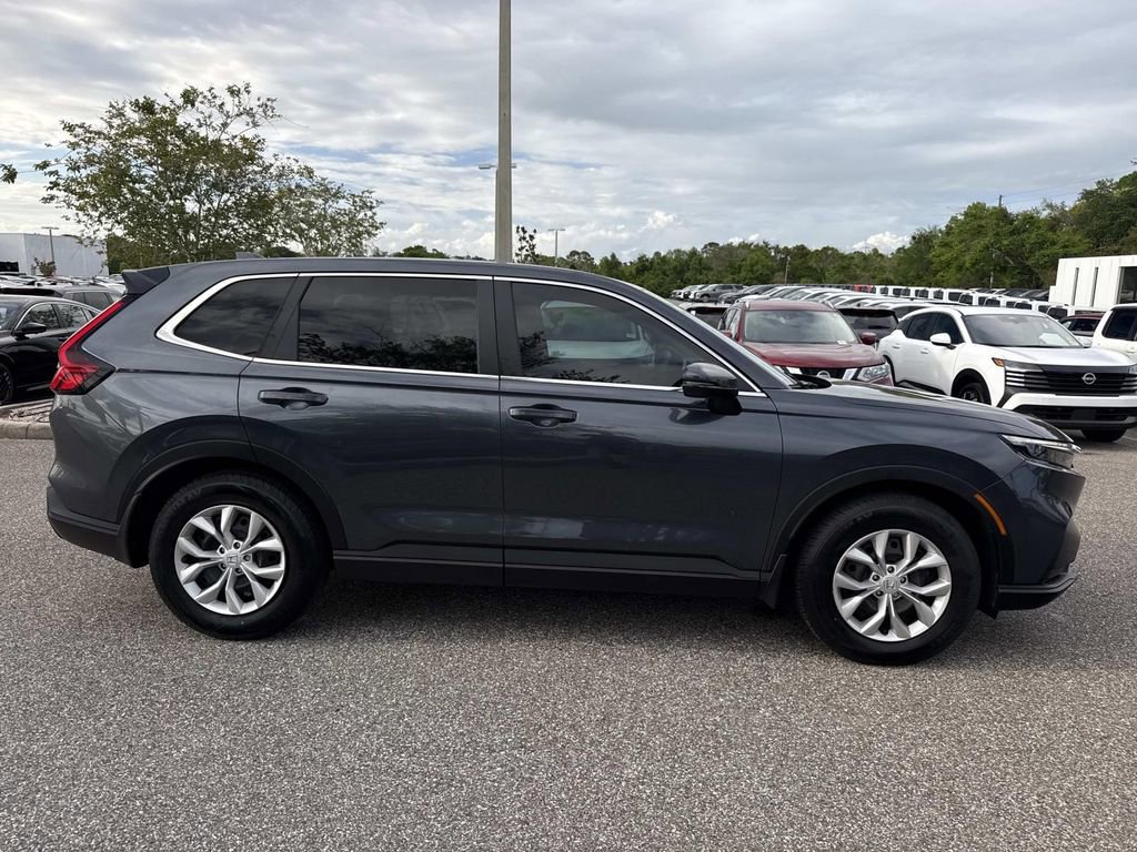 Used 2025 Honda CR-V LX image 2