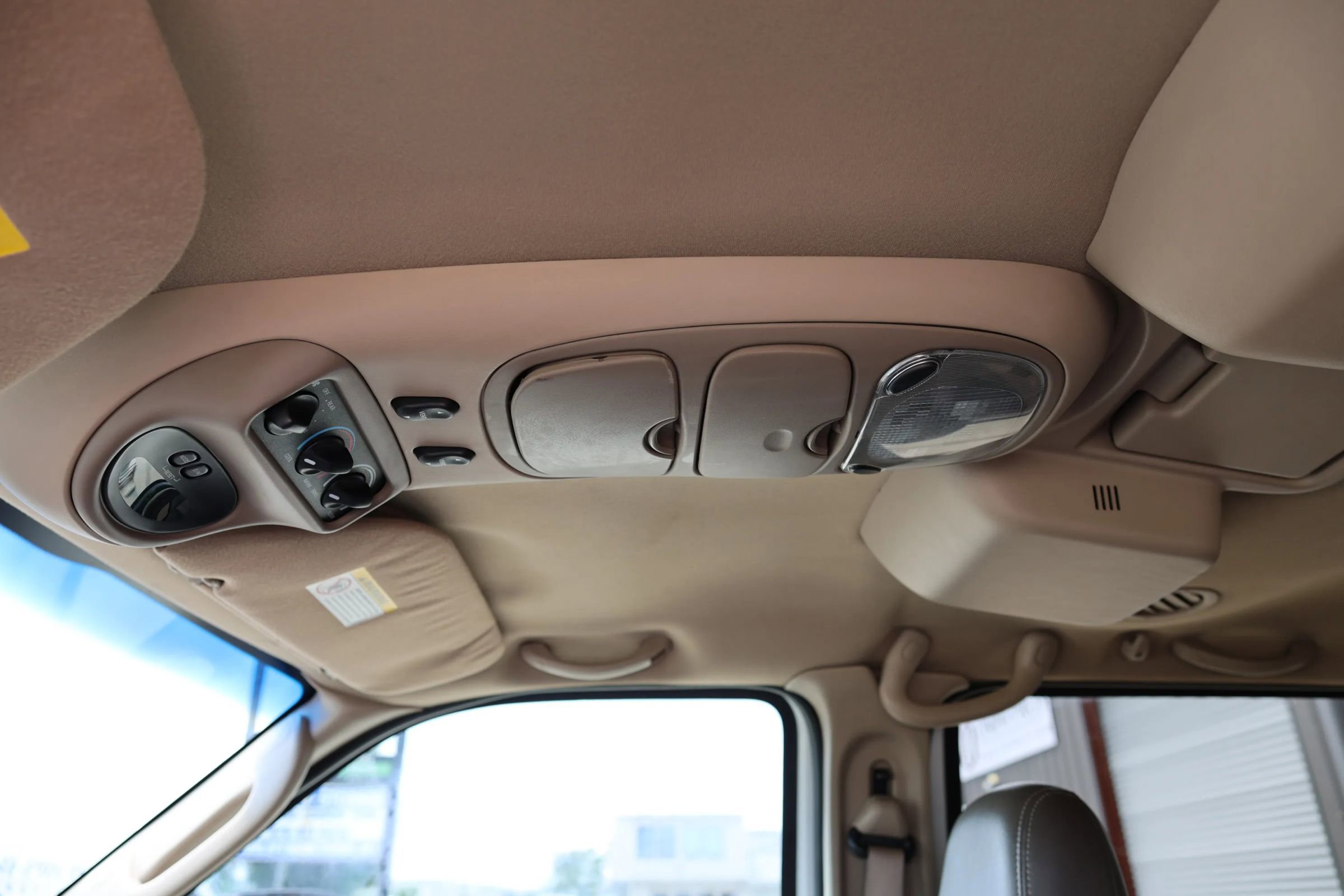 Used 2004 Ford Excursion Eddie Bauer AWD/4WD image 26