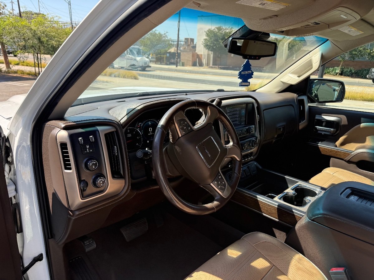 Used 2018 GMC Sierra 1500 Denali w/ Denali Ultimate Package AWD/4WD image 10