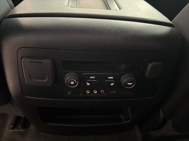 Used 2015 GMC Yukon SLT w/ Open Road Package image 26