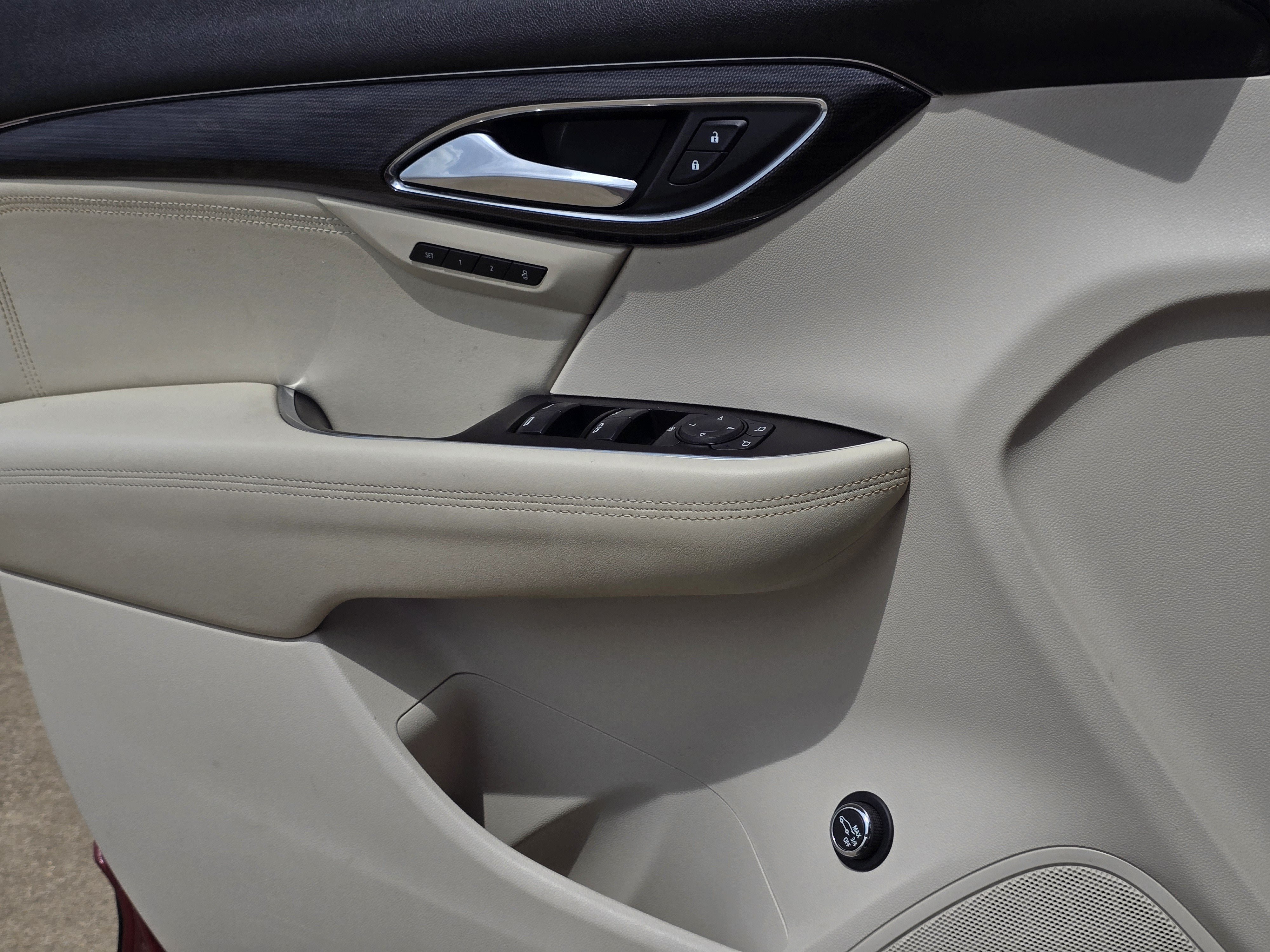Used 2023 Buick Envision Essence w/ Premium Seat Package FWD image 23