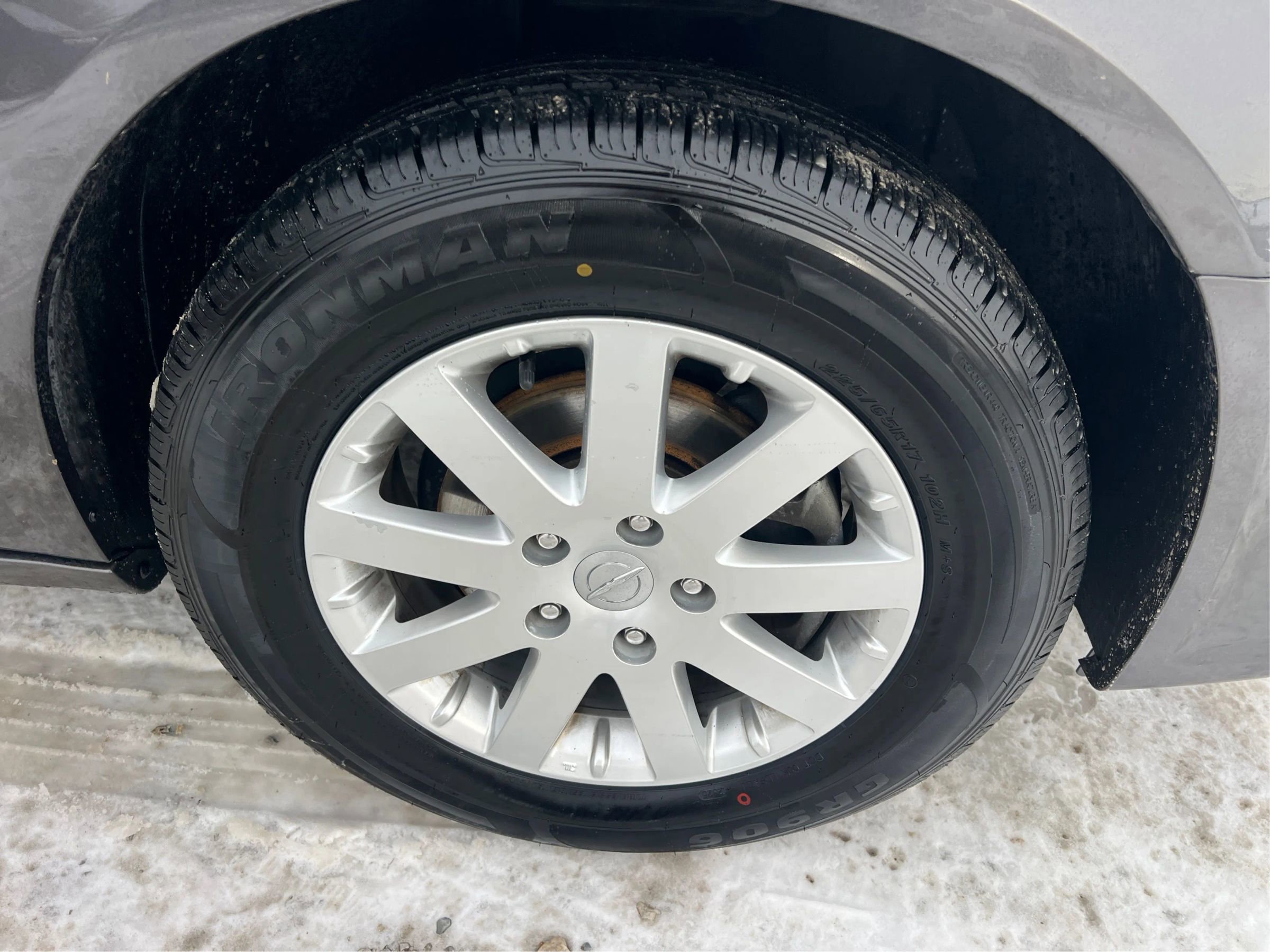 Used 2015 Chrysler Town & Country Touring image 22