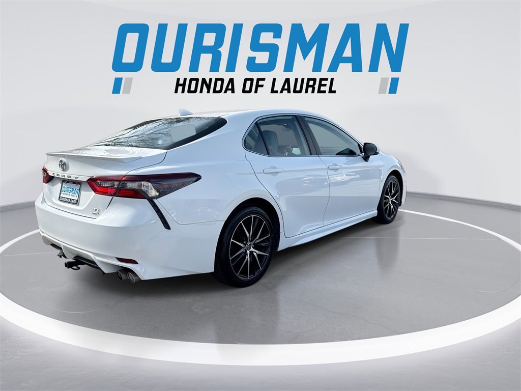Used 2023 Toyota Camry SE image 8