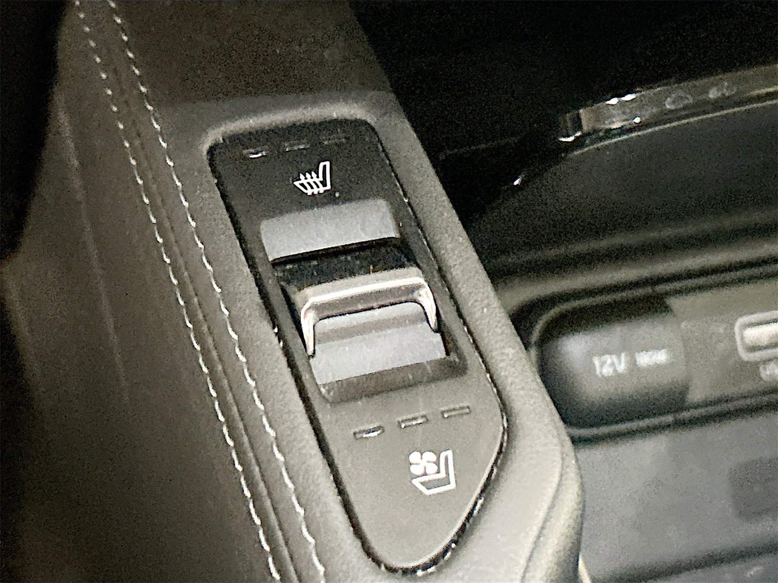 Used 2022 Kia Telluride SX w/ SX Prestige Package image 21