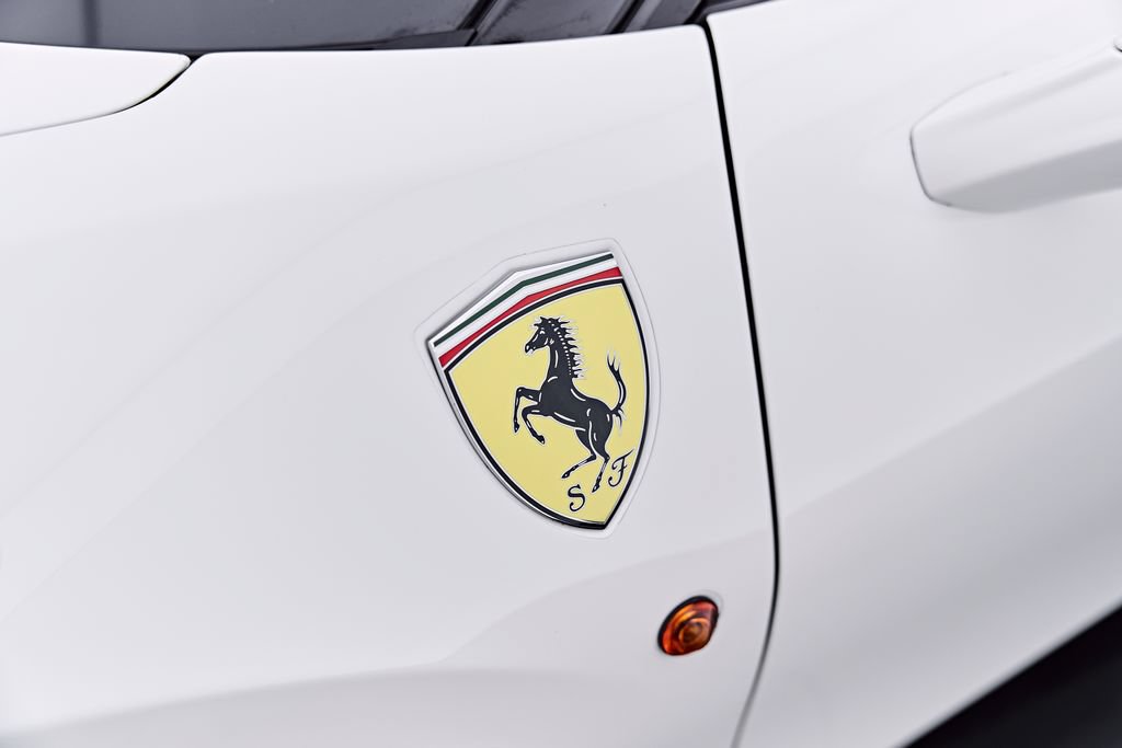 Used 2018 Ferrari 488 GTB RWD image 26