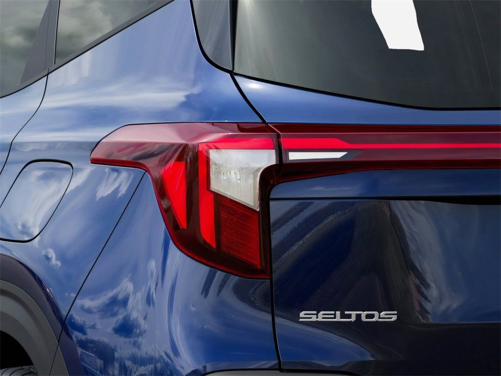 New 2026 Kia Seltos LX image 11