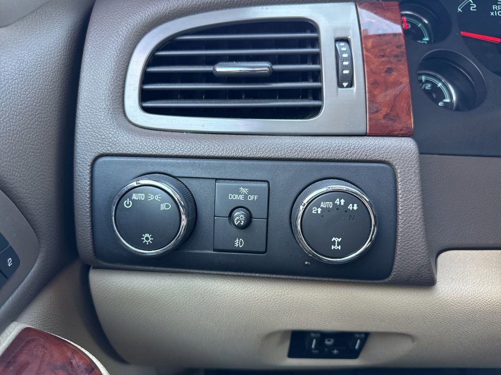 Used 2013 GMC Sierra 1500 SLT w/ SLT Convenience Package AWD/4WD image 15