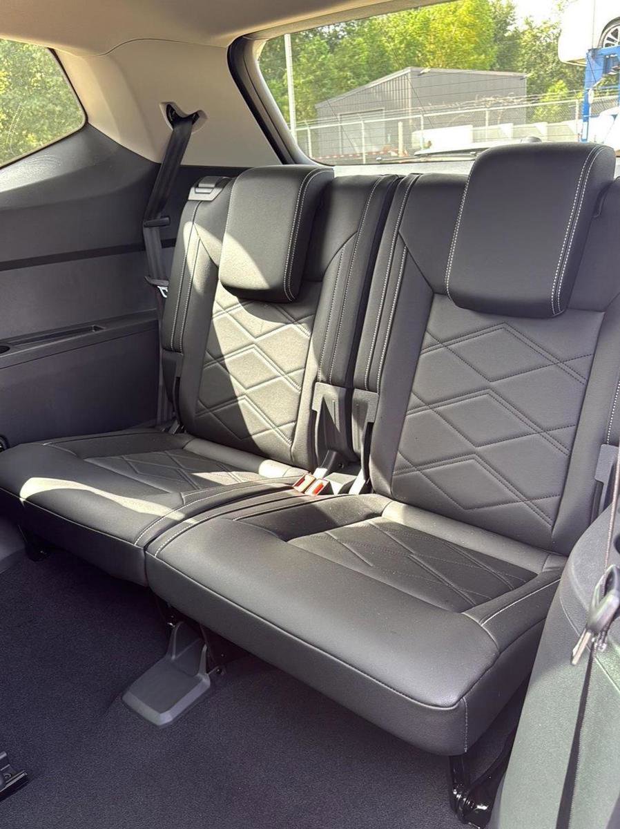 New 2026 Volkswagen Atlas SE image 21