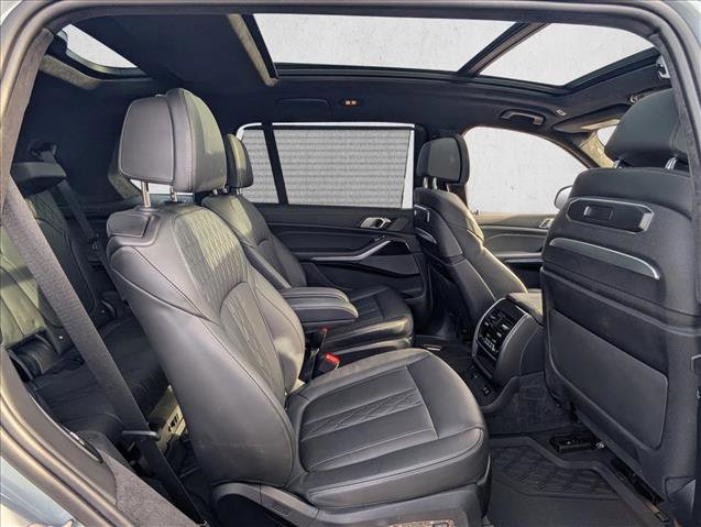 Used 2024 BMW X7 xDrive40i w/ M Sport Package image 22