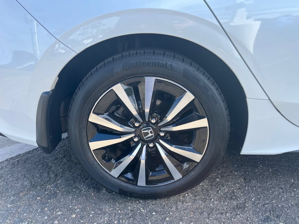 Certified 2024 Honda Civic EX-L image 31