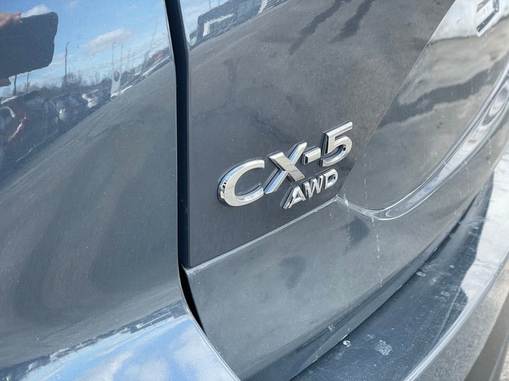 Certified 2022 MAZDA CX-5 Carbon Edition image 32