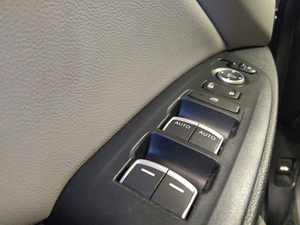 Used 2019 Honda Accord LX image 27