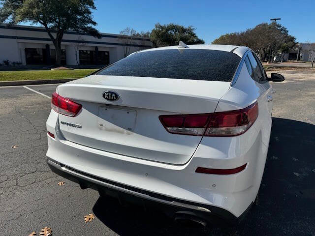 Used 2019 Kia Optima LX image 12