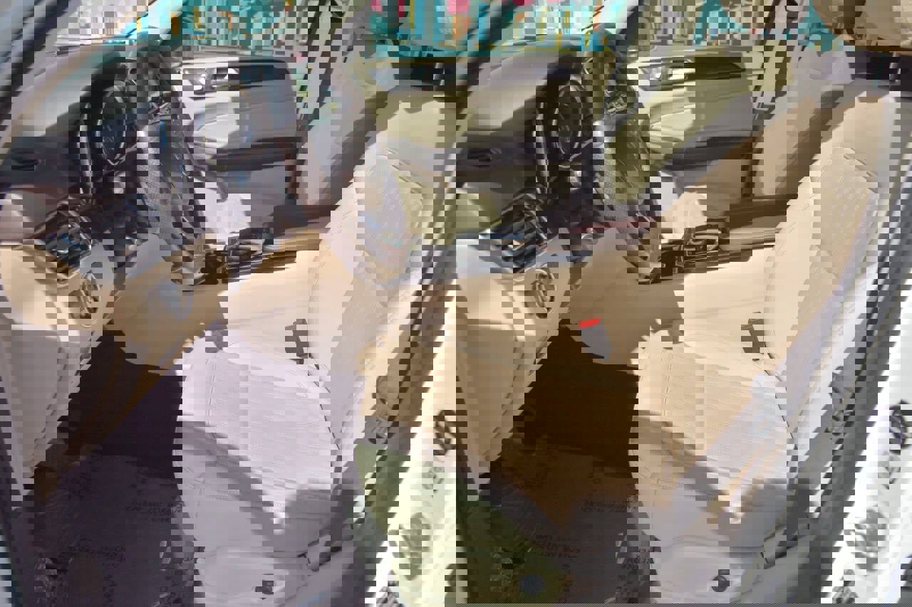 Used 2017 Mercedes-Benz GLE 350 w/ Premium 1 Package image 19