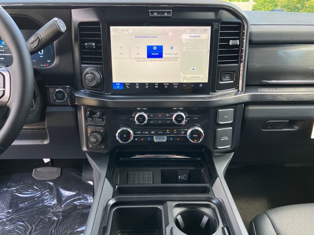 New 2026 Ford F250 Lariat w/ Black Appearance Package image 27