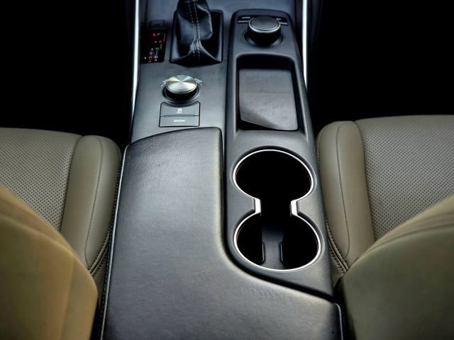 Used 2017 Lexus IS 200t image 20