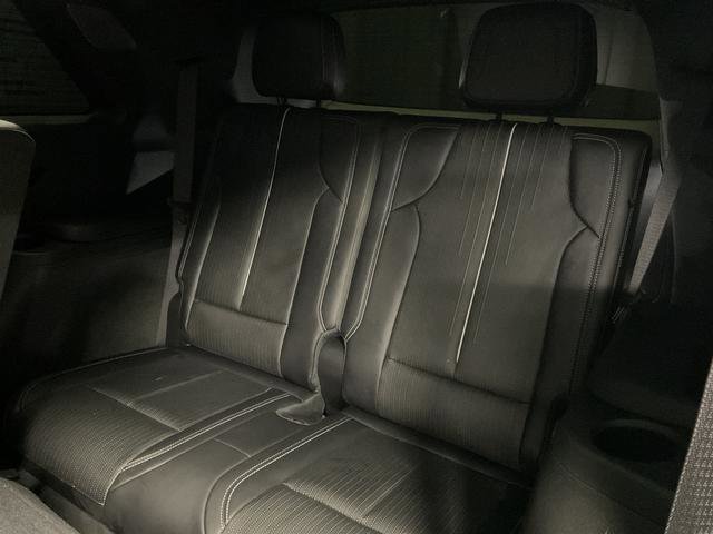 Used 2026 Cadillac Vistiq Sport image 9