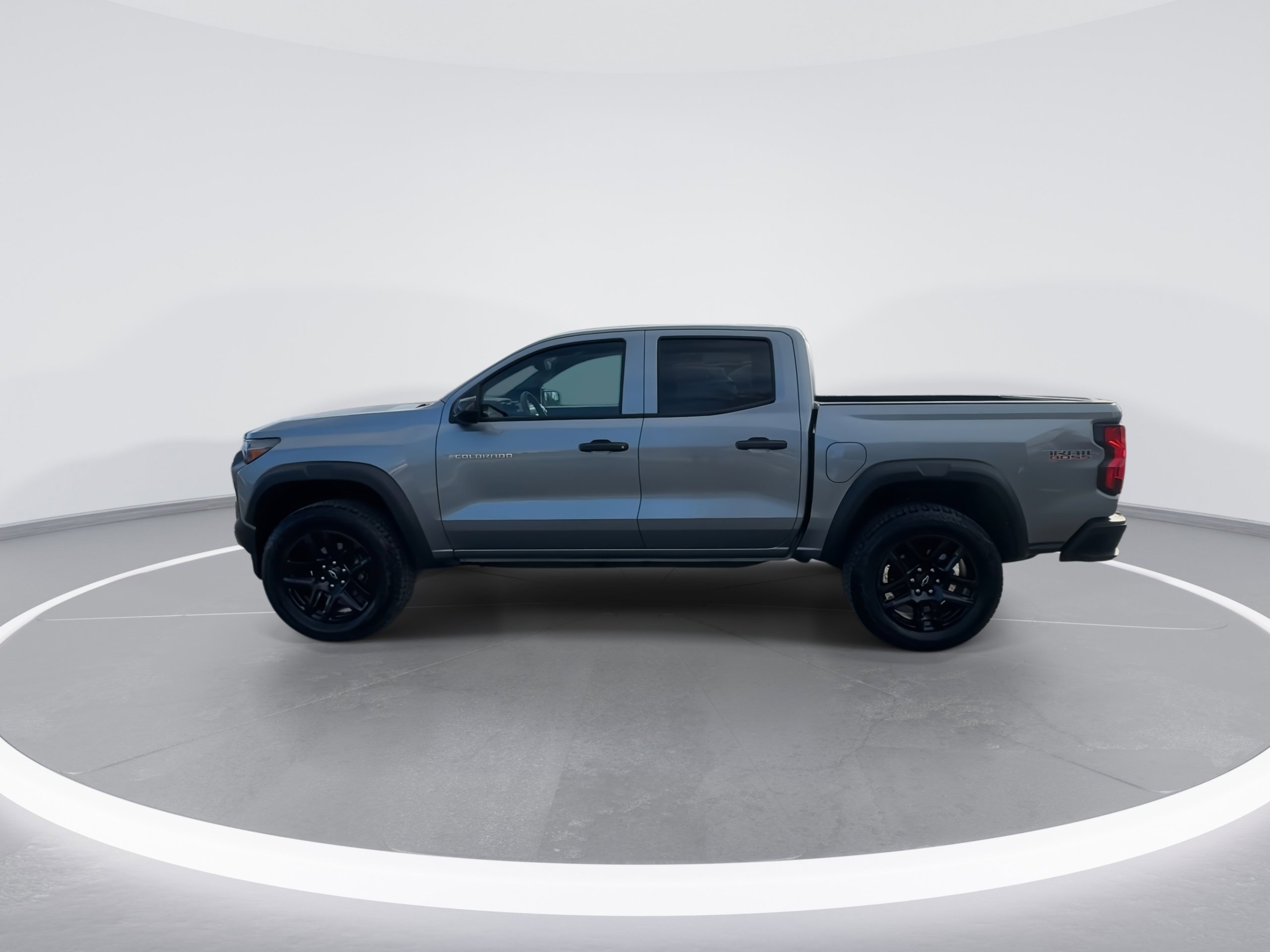 Used 2025 Chevrolet Colorado Trail Boss image 5